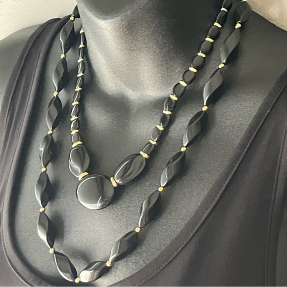 Napier Vintage Black & Gold Beaded Necklaces-18”, 25”- and Clip On Earrings - Picture 7 of 8